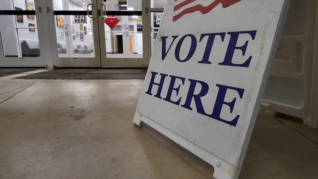 More than 200K Minnesotans have cast their ballots in midterm election — WCCO / CBS Minnesota, Woodbury Community news