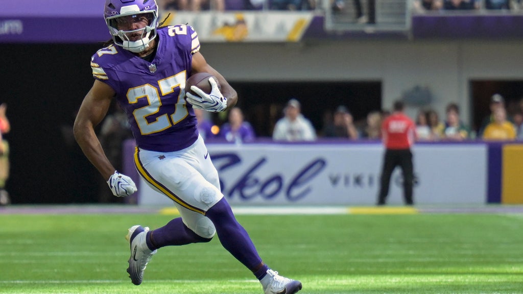 Vikings return RB Jordan Mason from injured reserve after broken thumb kept him out last 4 games — WCCO / CBS Minnesota, Woodbury Sports news
