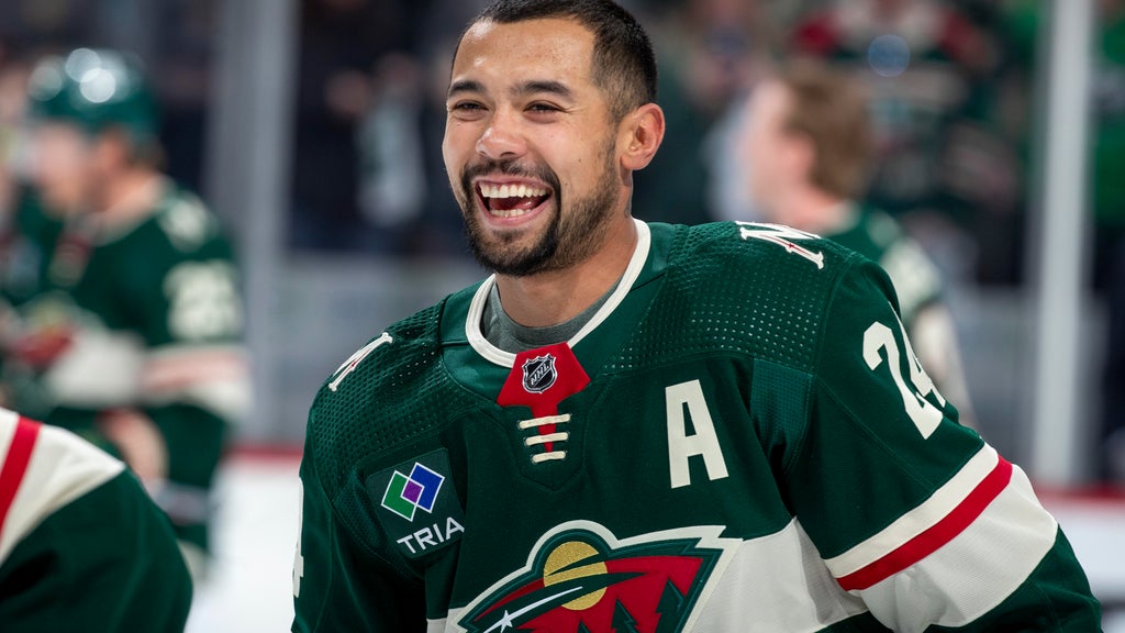 Defenseman Mathew Dumba retiring after 13 NHL seasons with 5 different teams — WCCO / CBS Minnesota, Woodbury Sports news