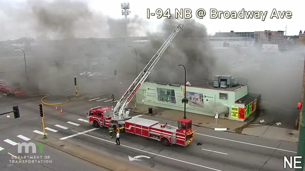 Crews respond to fire at building in north Minneapolis — WCCO / CBS Minnesota, Woodbury Community news