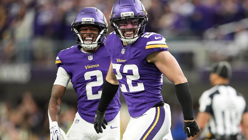 Vikings defense clamps down on Daniel Jones and the Colts for a 16-10 victory to stay undefeated — WCCO / CBS Minnesota, Woodbury Arts news