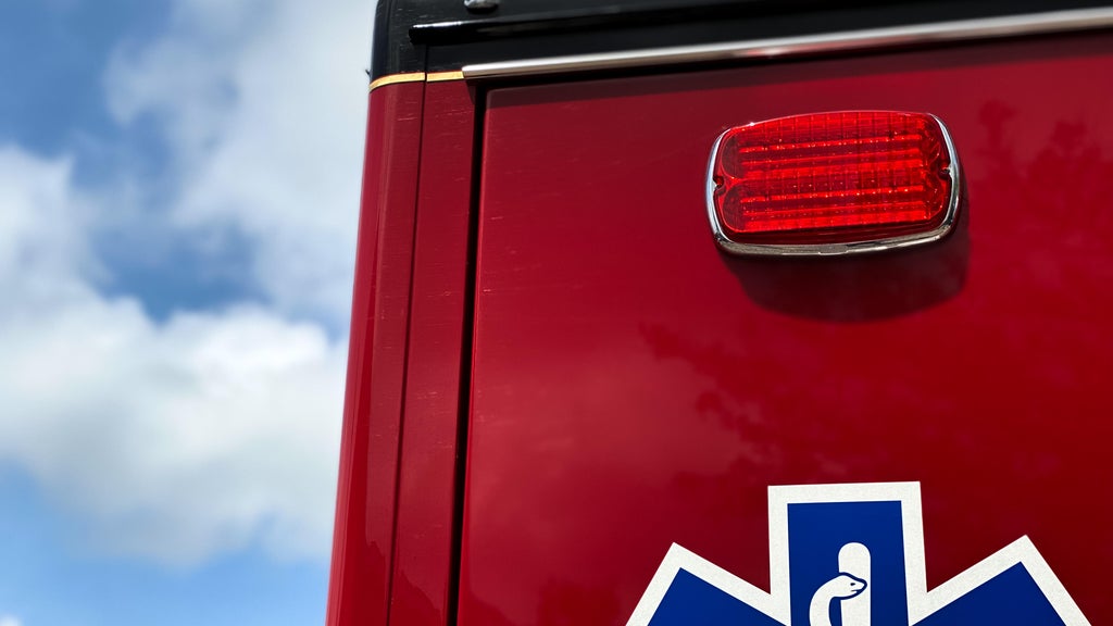 Man, 42, fatally struck by combine in southern Minnesota — WCCO / CBS Minnesota, Woodbury Health news