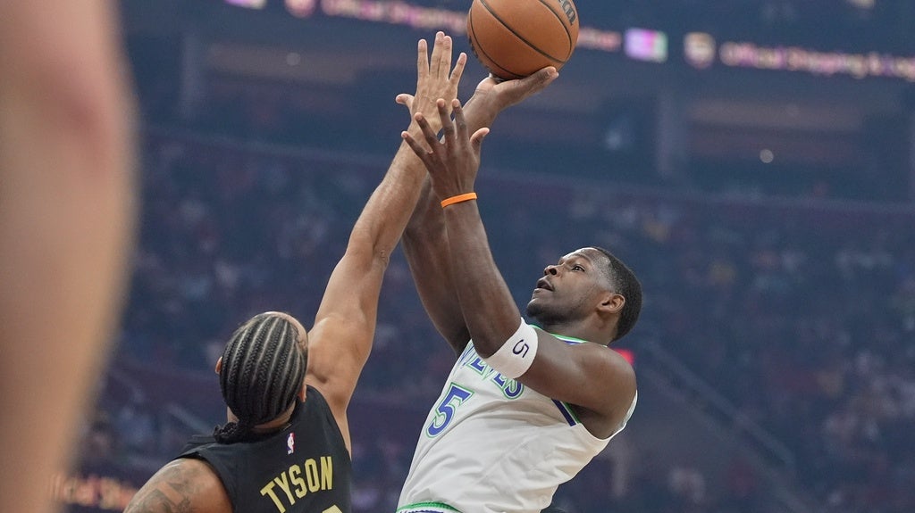 Timberwolves star Anthony Edwards officially undergoes successful surgery — Woodbury Health news