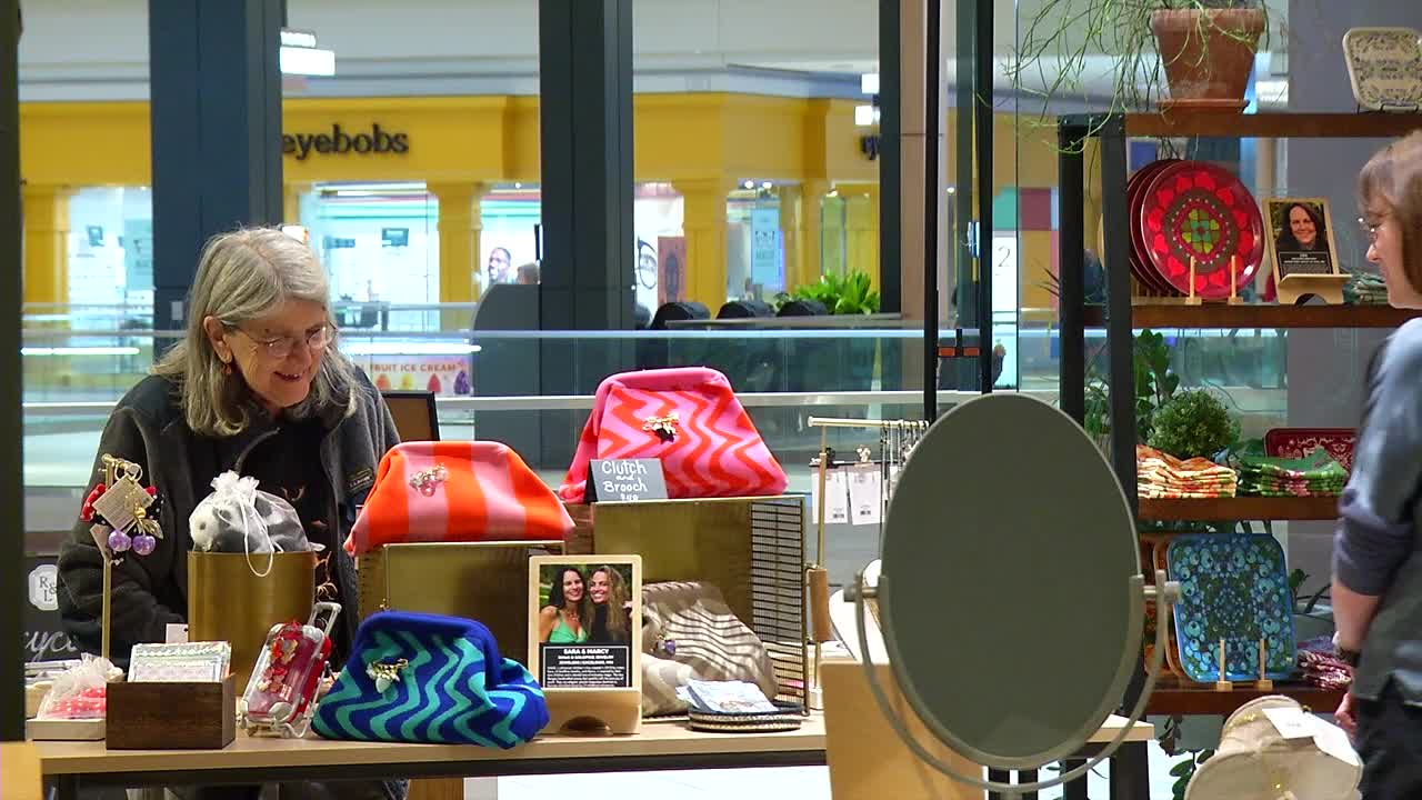 Minnesota businesses still hiring seasonal workers for holidays — KSTP 5, Woodbury Business news