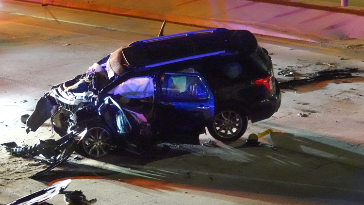 2 dead, 1 injured after rollover crash Wednesday night in East Austin — KVUE (Austin), Woodbury Community news