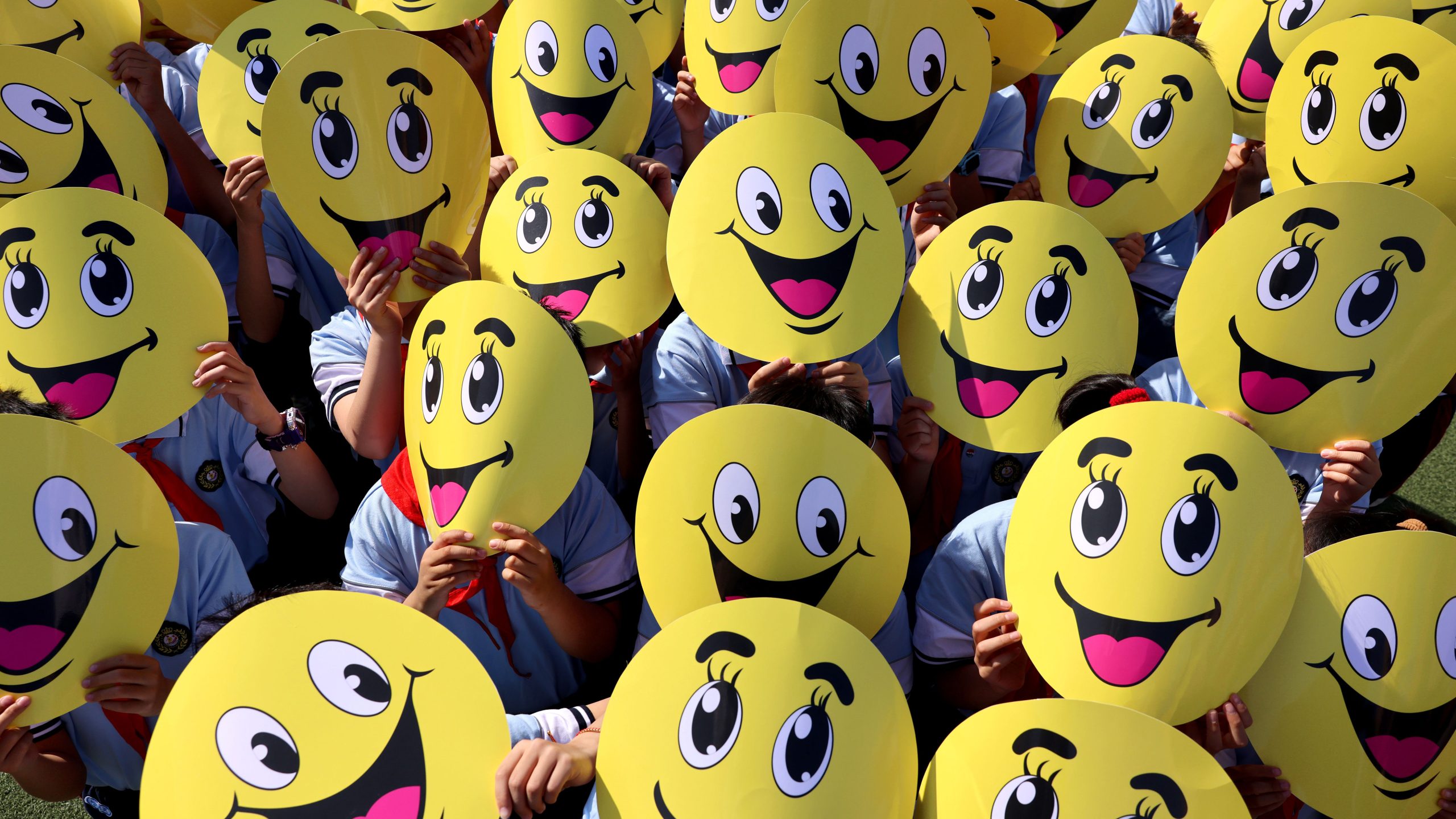 Want to improve your mood and your health? Smile more often, experts suggest — FOX 9, Woodbury Health news