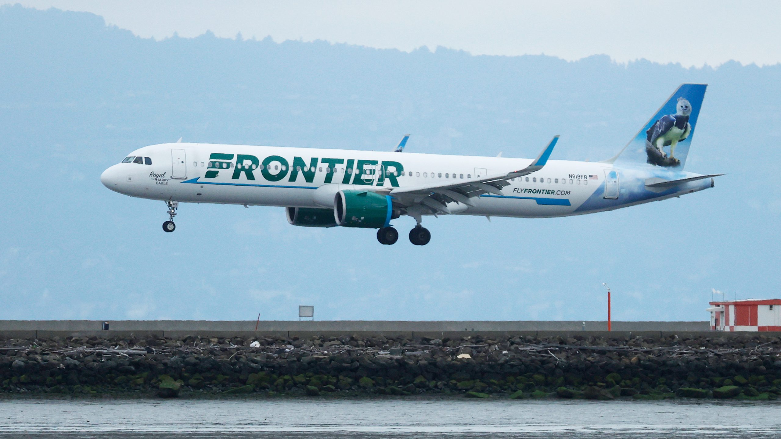 Frontier Airlines posts surprise profit after prices increase, rivals pull back — Woodbury Community news