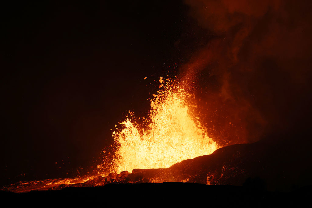 Kīlauea volcano activity prompts trail closures at popular Hawaii national park — FOX 9, Woodbury Schools news