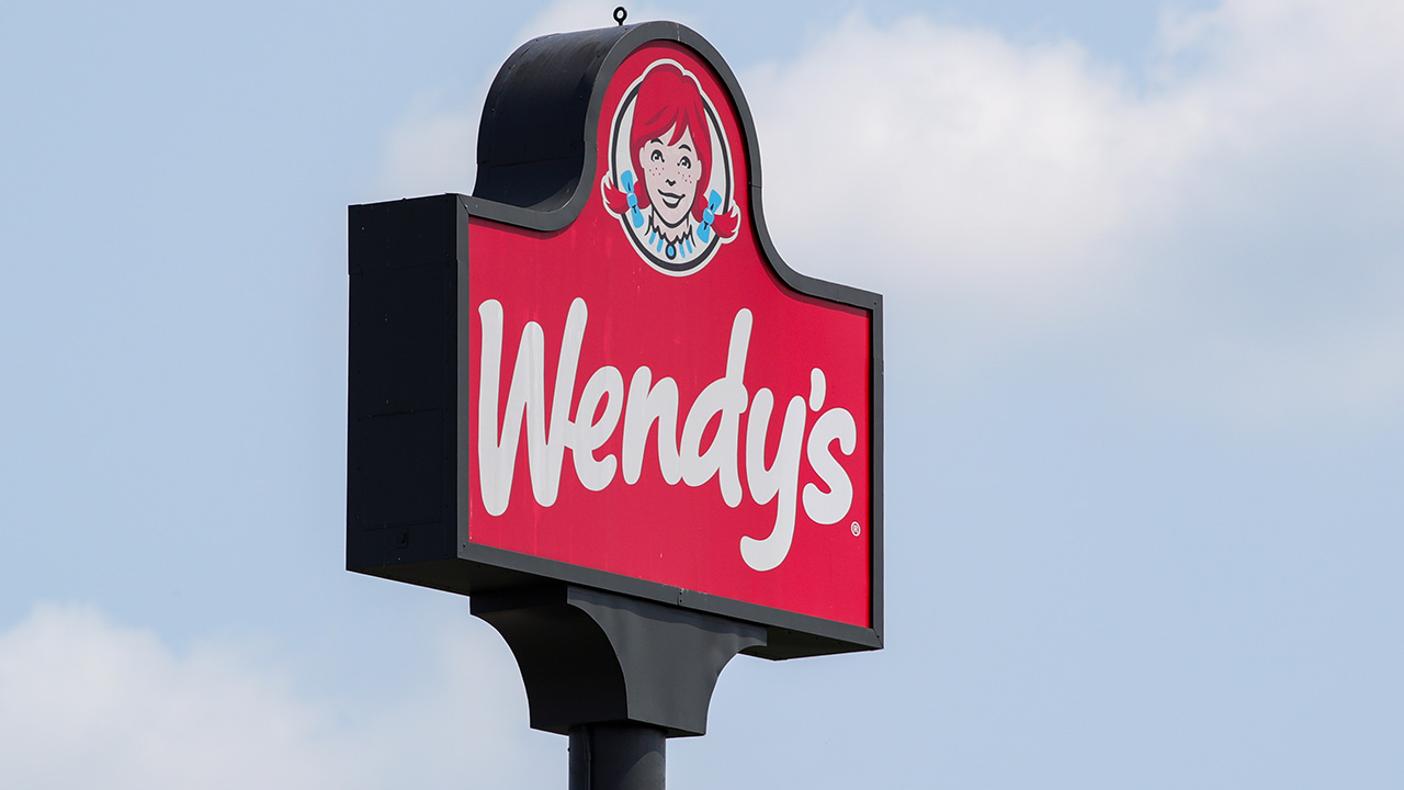 Wendy’s gets $1.4 billion offer to buy the fast-food chain — Woodbury Dining news