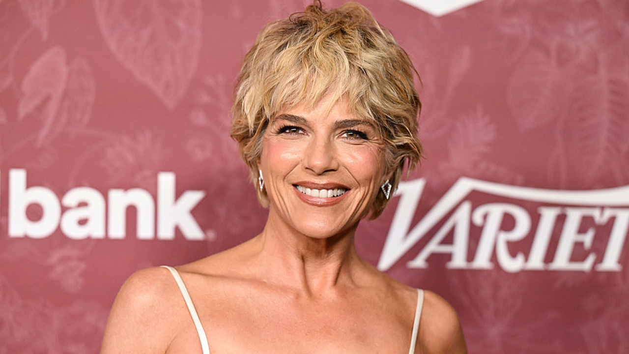 Selma Blair arrested, taken to hospital after allegedly attacking flight attendants — FOX 9, Woodbury Health news